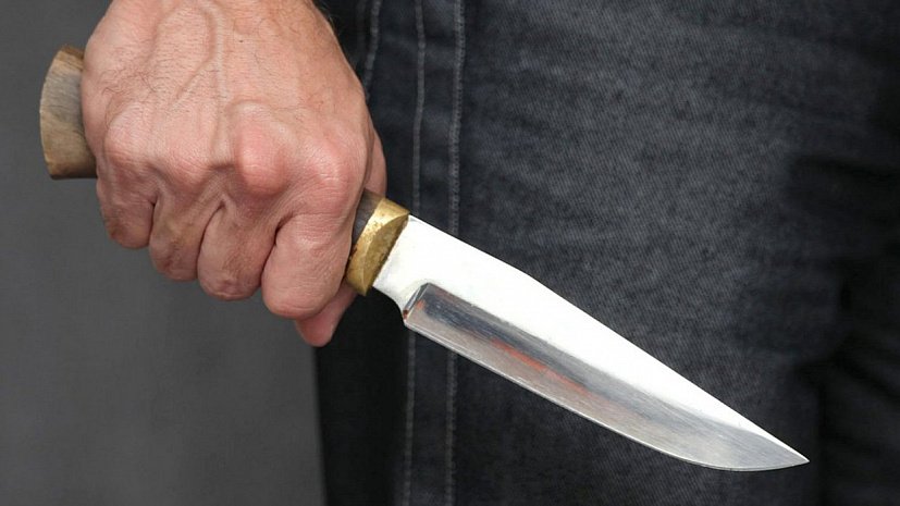 У Франківську чоловік під час конфлікту вдарив жінку ножем